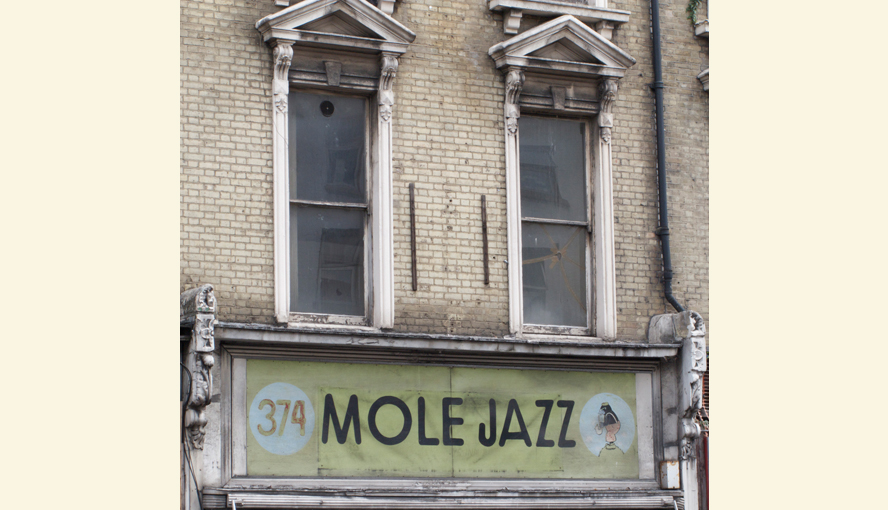 Mole Jazz centred